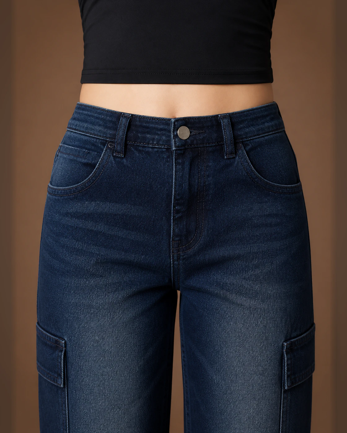 Black Cropped Tee and Dark Indigo Wide-Leg Cargo Jeans Set · fabric detail.